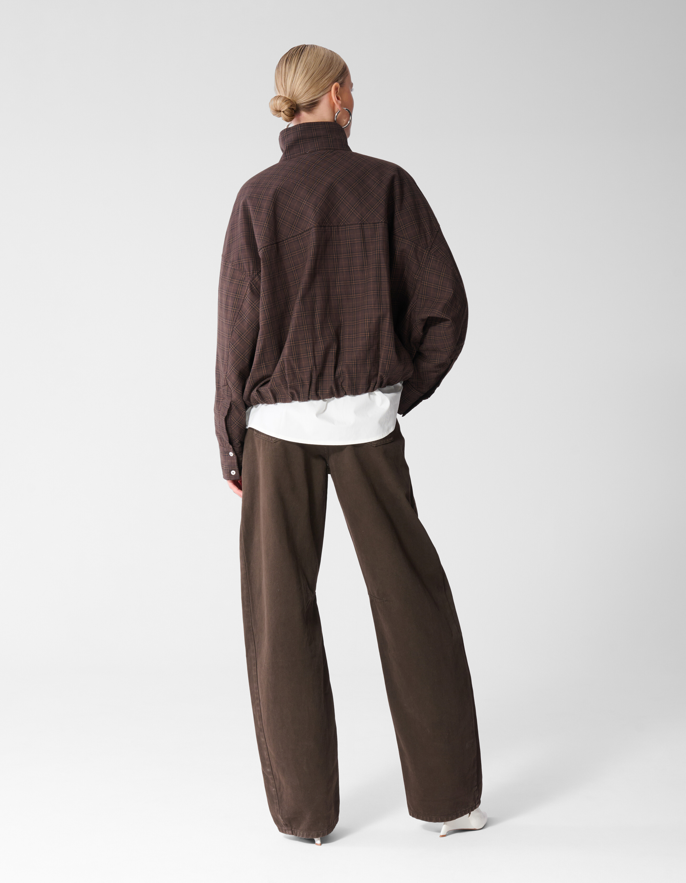 Clean Barrel Fit Jeans Braun SHOEBY WOMEN