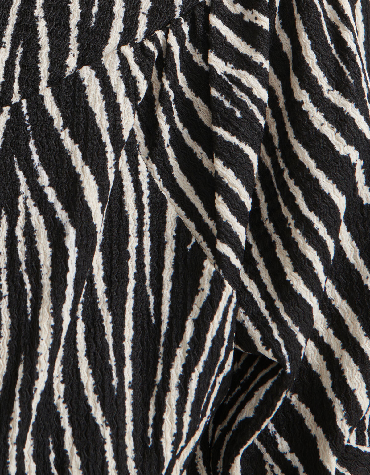 Zebra-Crinkle-Kleid Schwarz/Weiß SHOEBY GIRLS