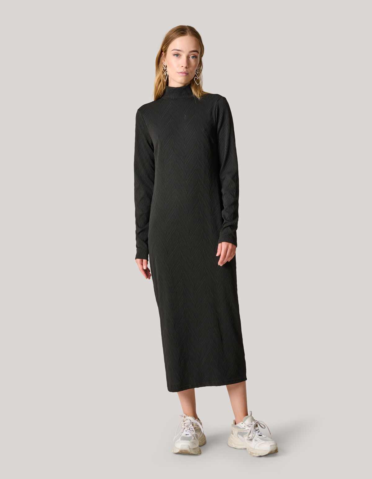 Struktur Swirl Kleid Schwarz SHOEBY WOMEN