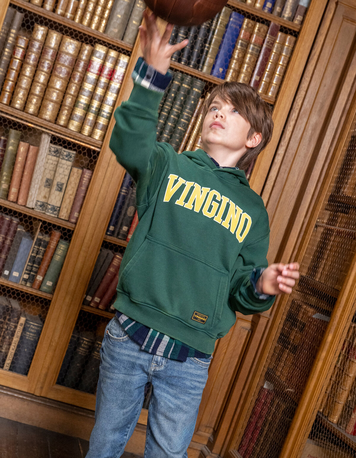 Hoodie Dunkelgrün von Vingino SHOEBY BOYS