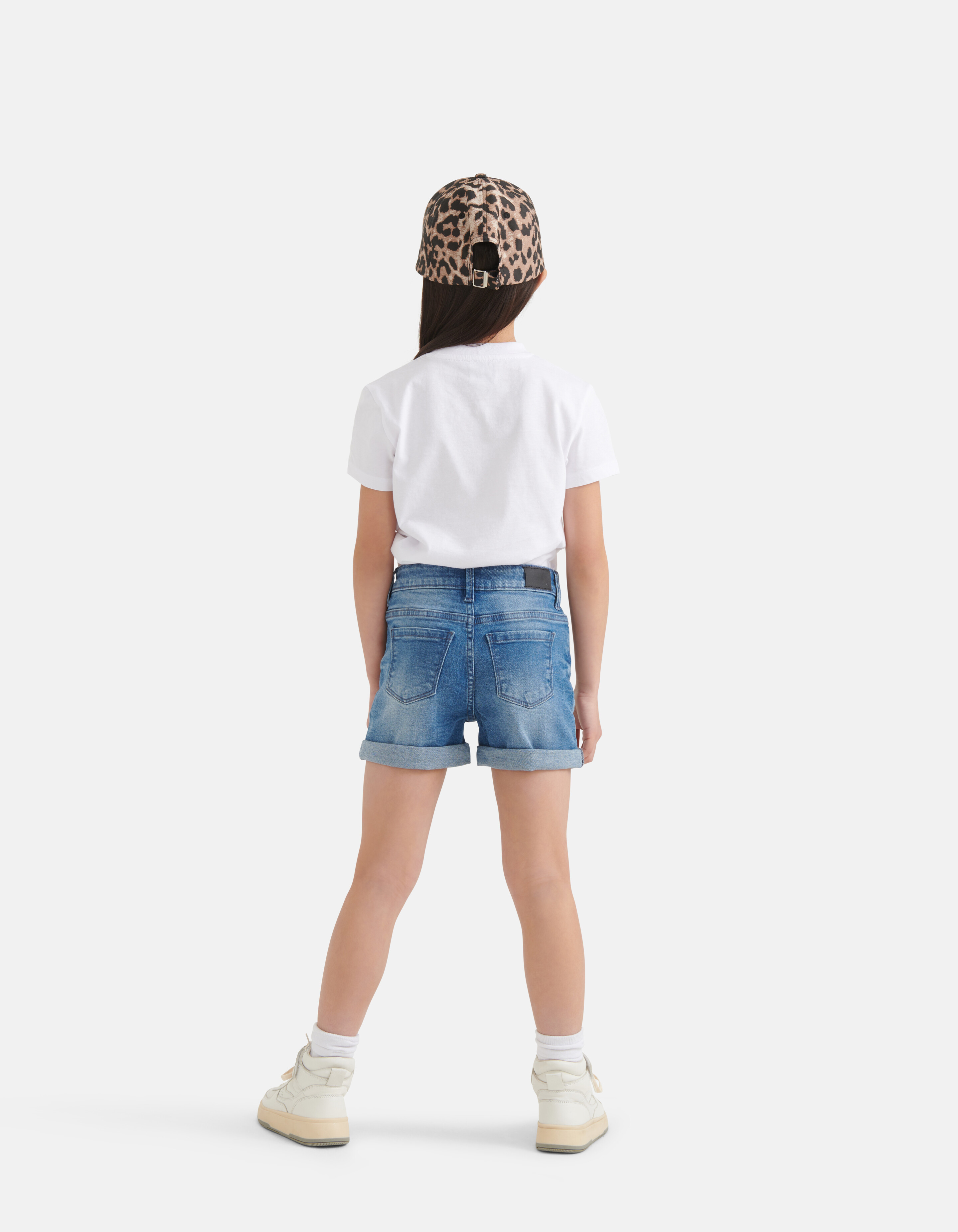 Loose Fit T-Shirt Weiß SHOEBY GIRLS
