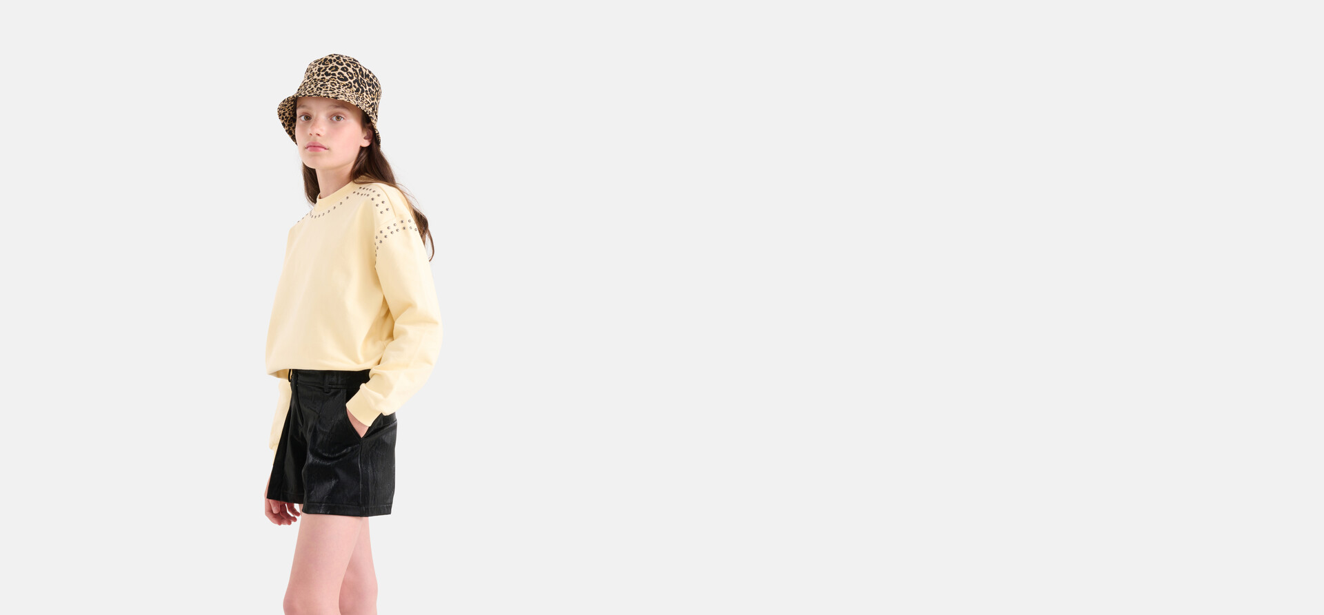 Studs Sweater Lichtgeel SHOEBY GIRLS