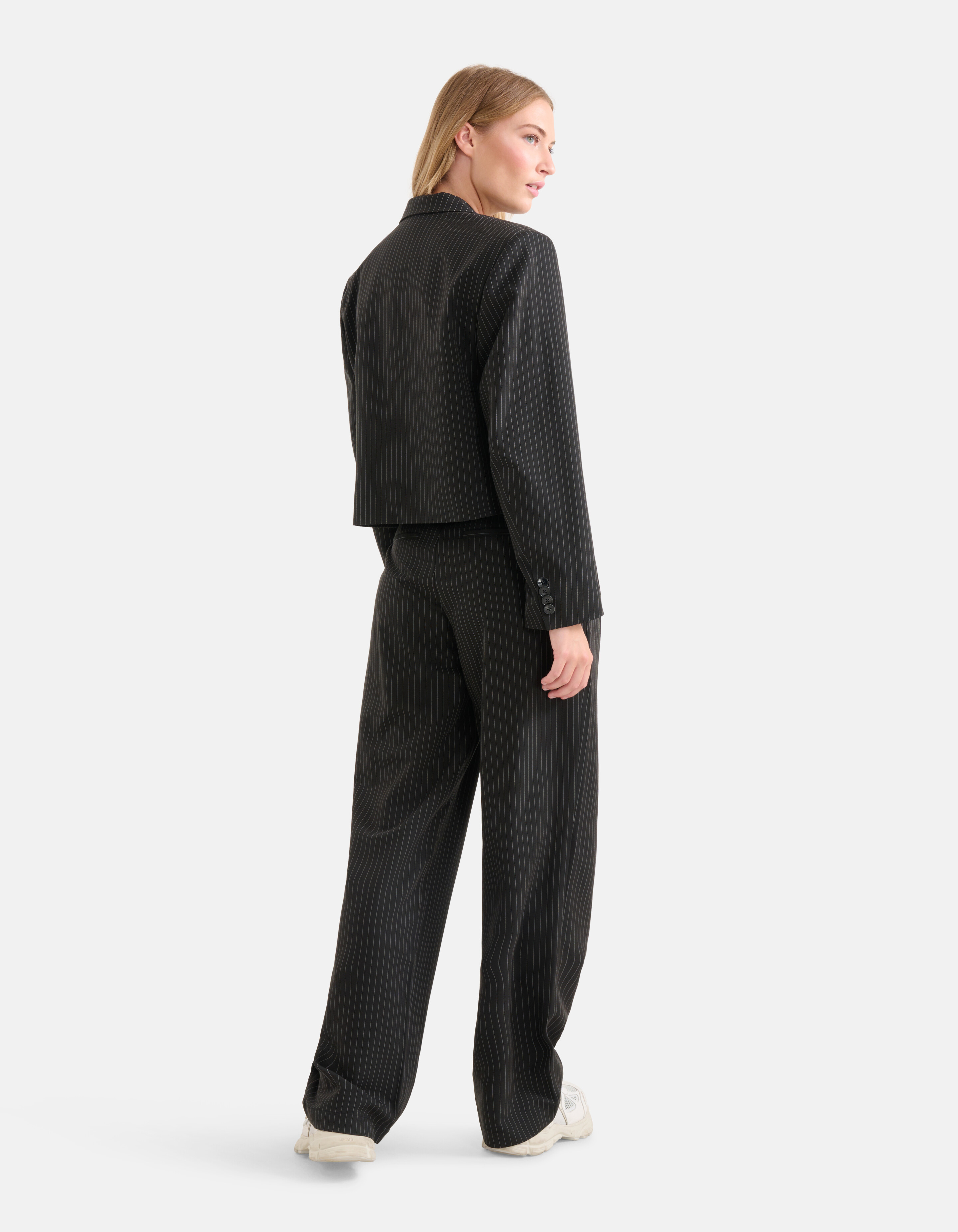 Nadelstreifen-Blazer Schwarz SHOEBY WOMEN