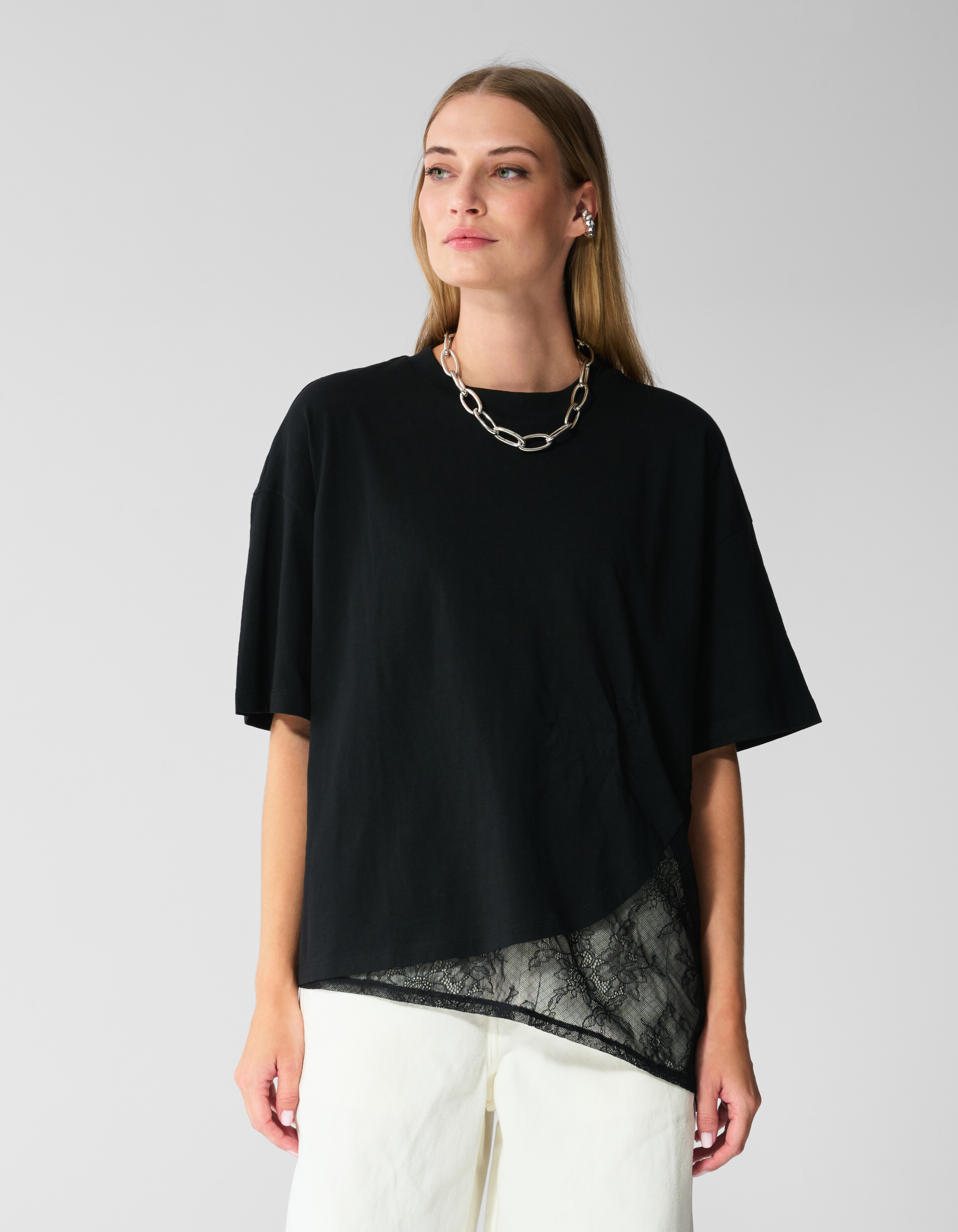 T-Shirt mit Spitzeneinsatz Schwarz SHOEBY WOMEN