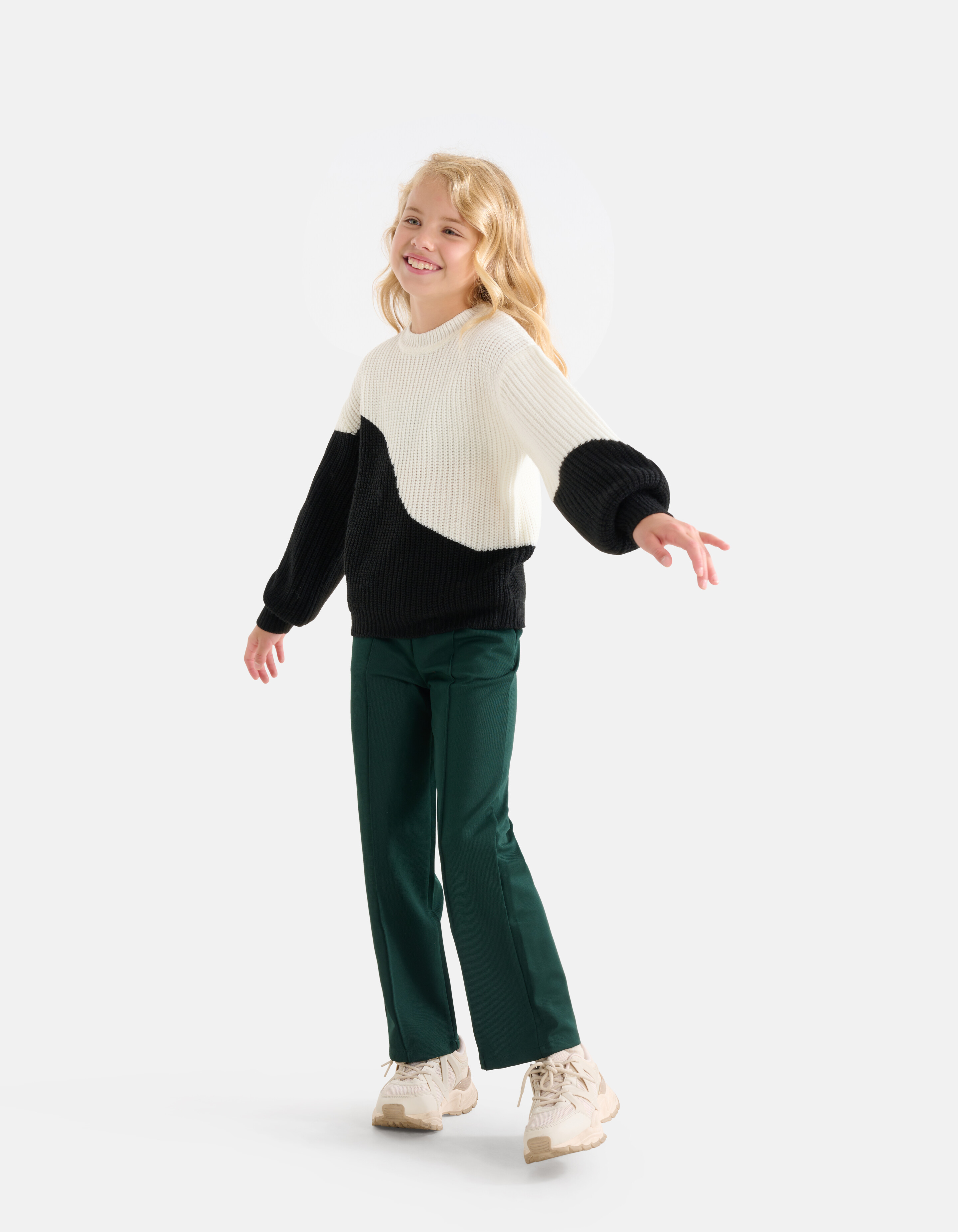 Colourblock Pullover Schwarz/Weiß SHOEBY GIRLS