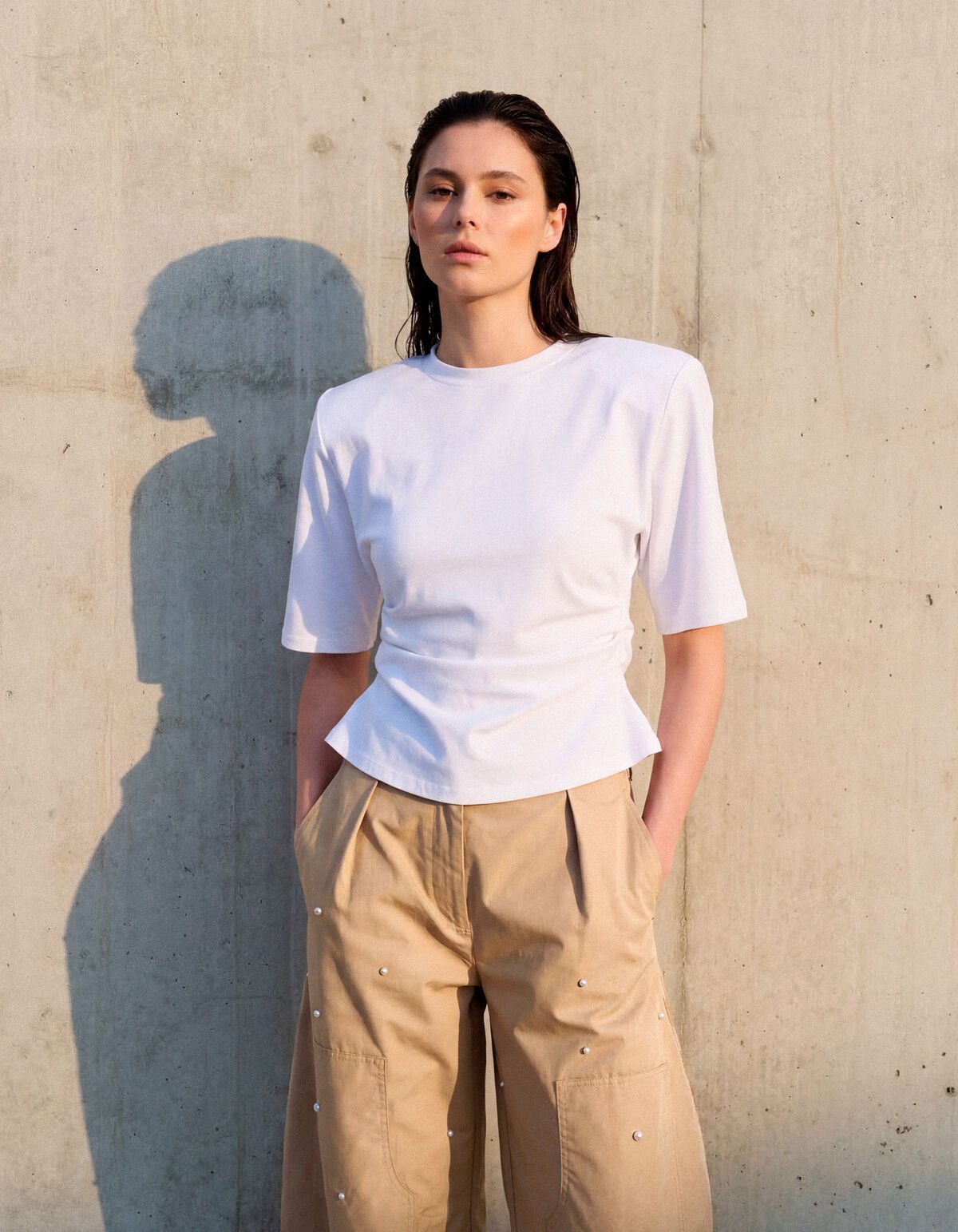 Tailliertes T-Shirt Wei&szlig; SHOEBY WOMEN