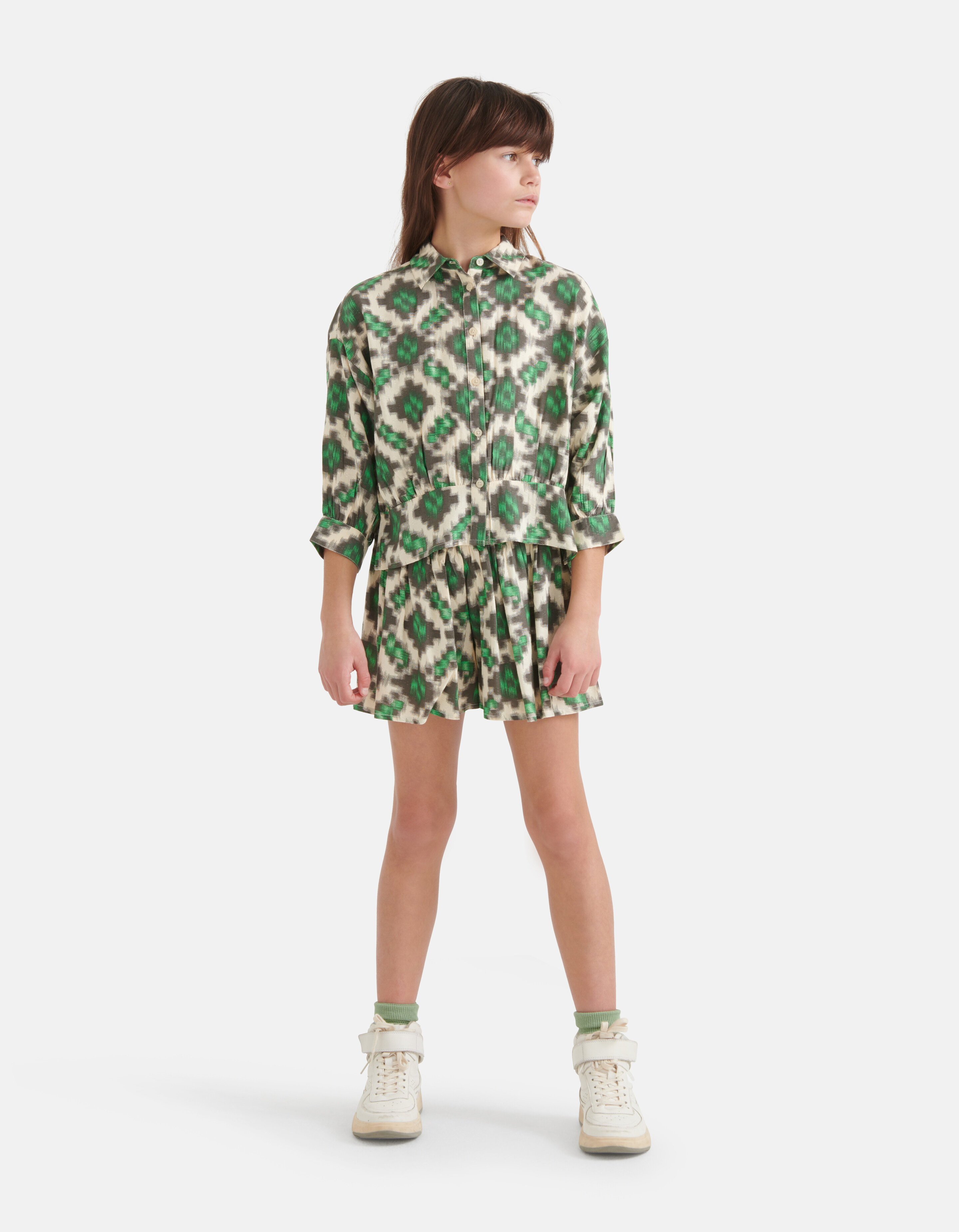 Bluse mit grafischem Druck Offwhite SHOEBY GIRLS