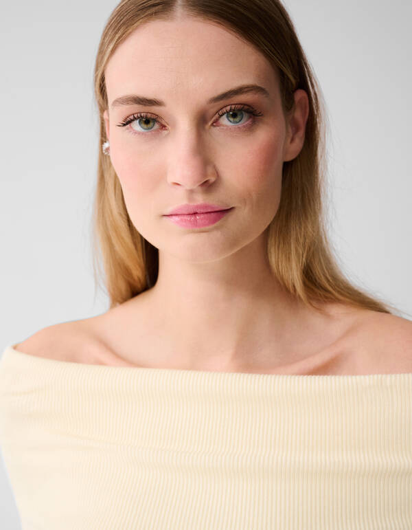 Off Shoulder Trui Gebroken Wit SHOEBY WOMEN