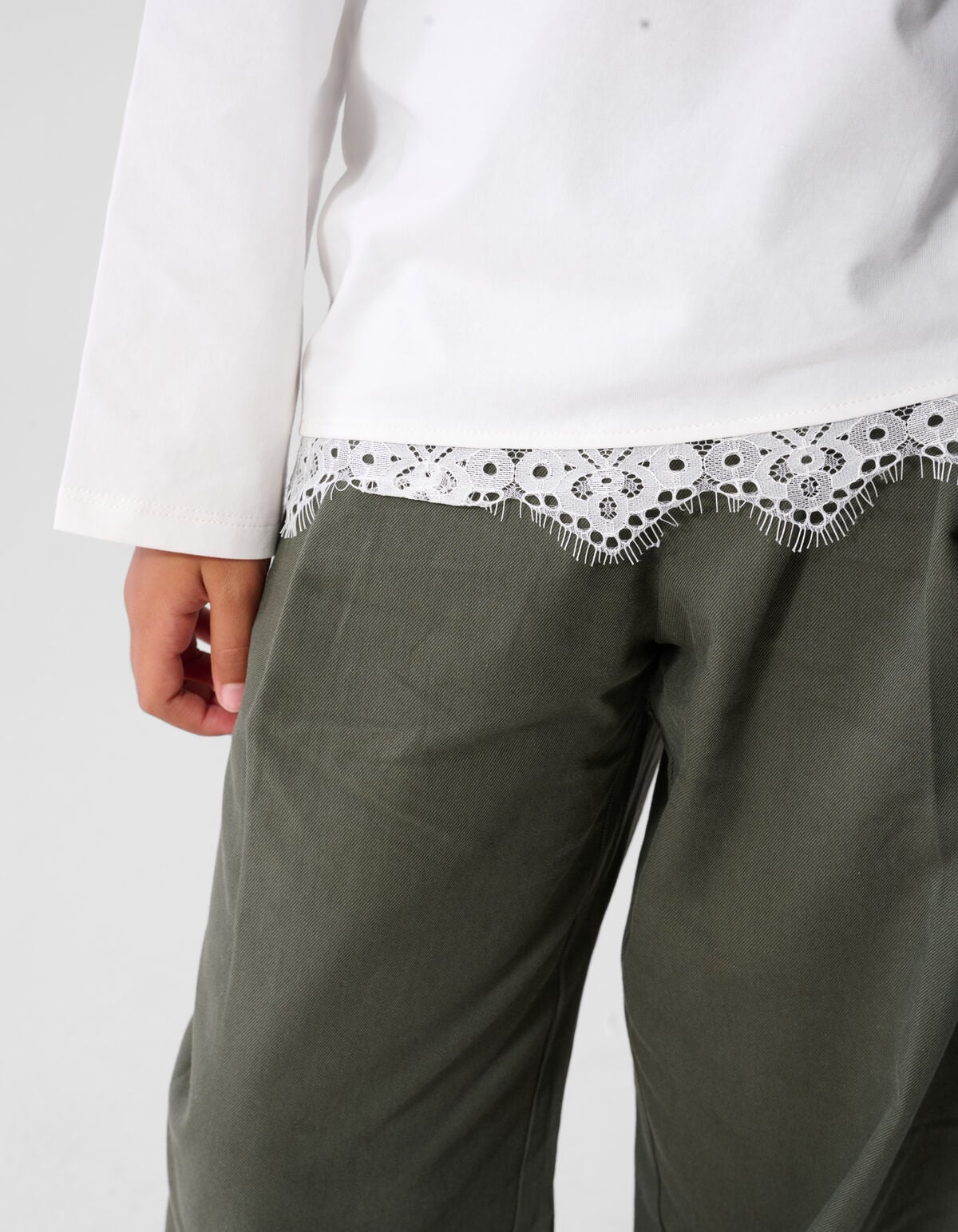 Asymmetrische Langarmshirt mit Spitze Wei&szlig; SHOEBY GIRLS