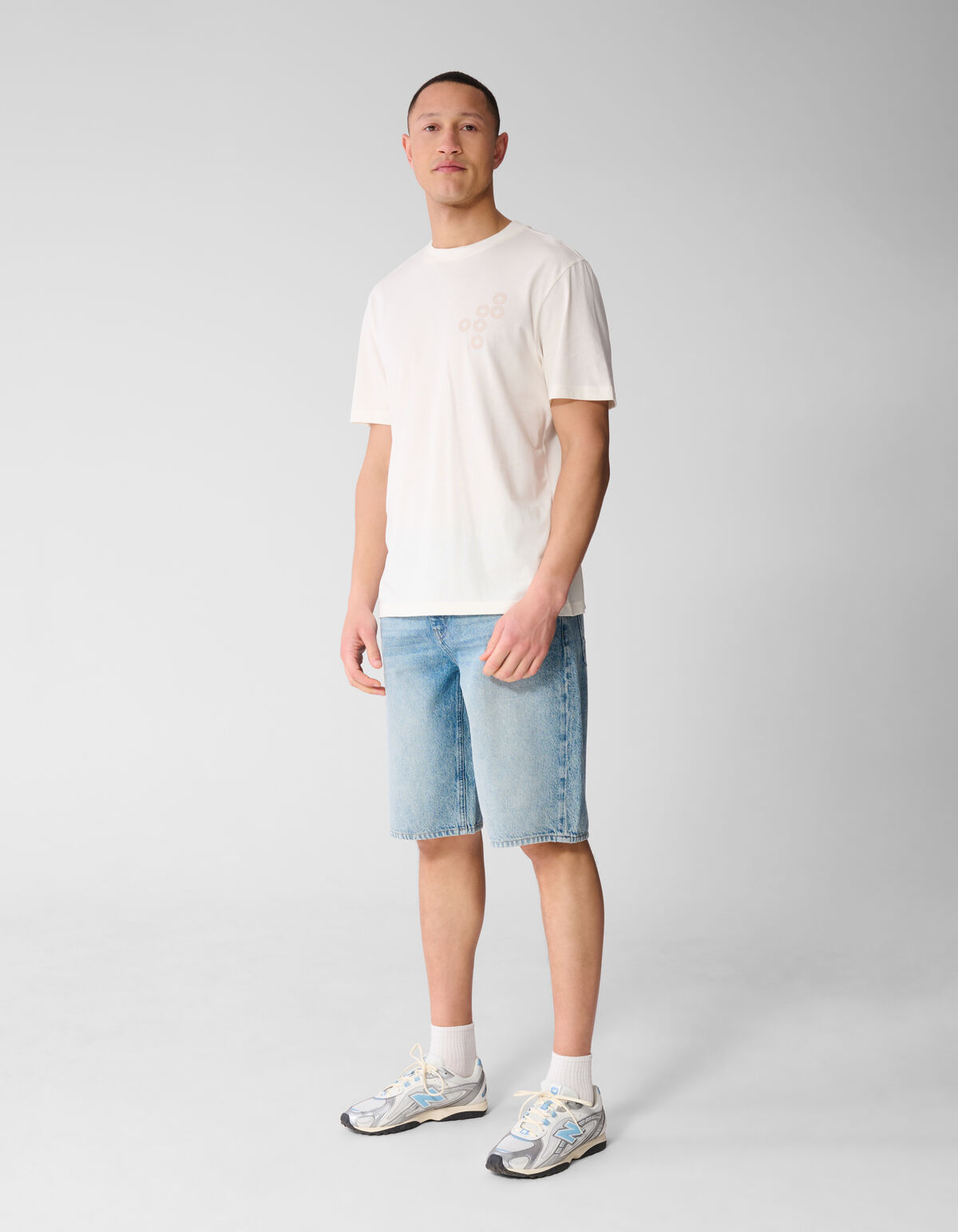 Spread Logo T-Shirt Gebrochen Wei&szlig; SHOEBY MEN