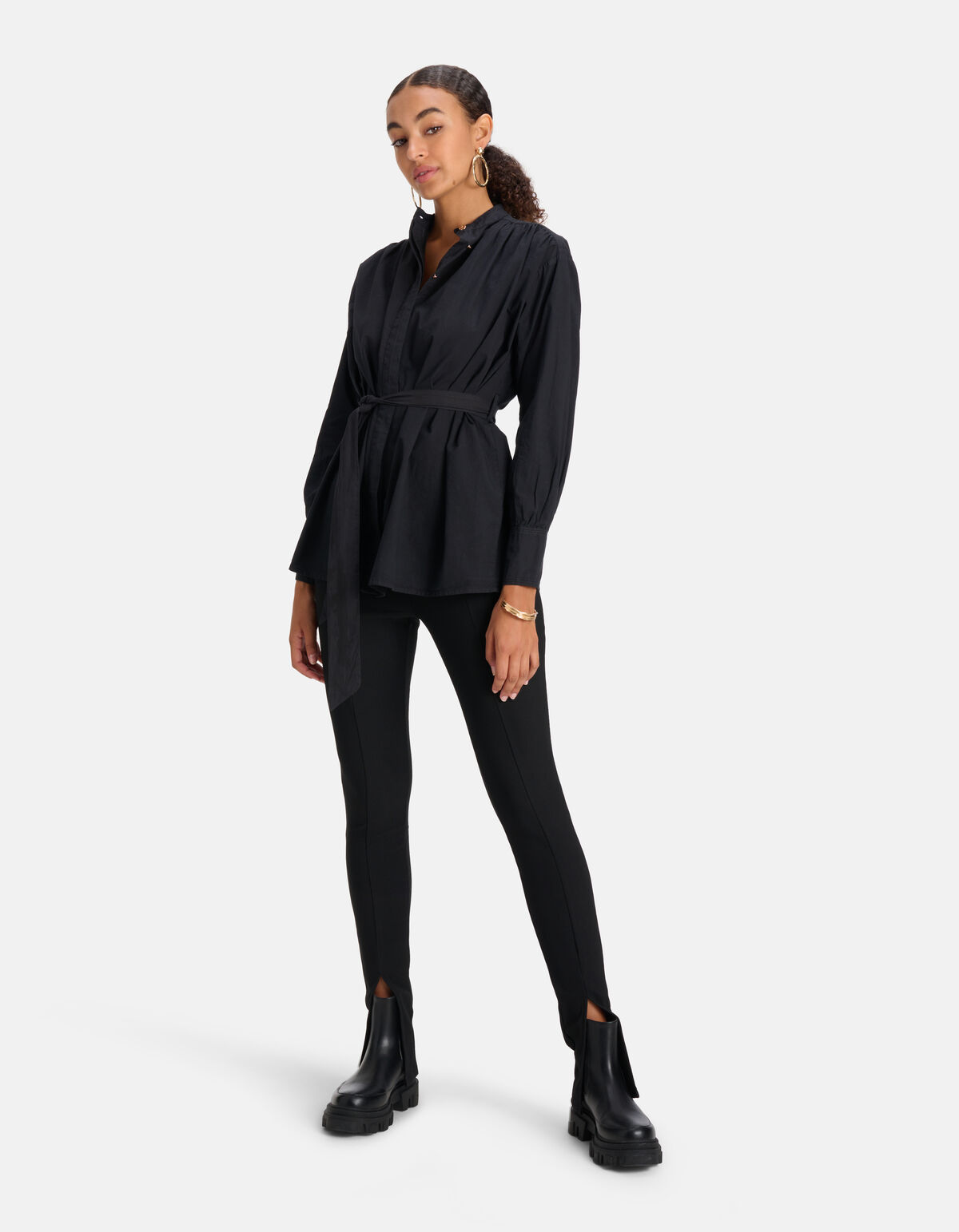 Taillierte Bluse Schwarz SHOEBY WOMEN