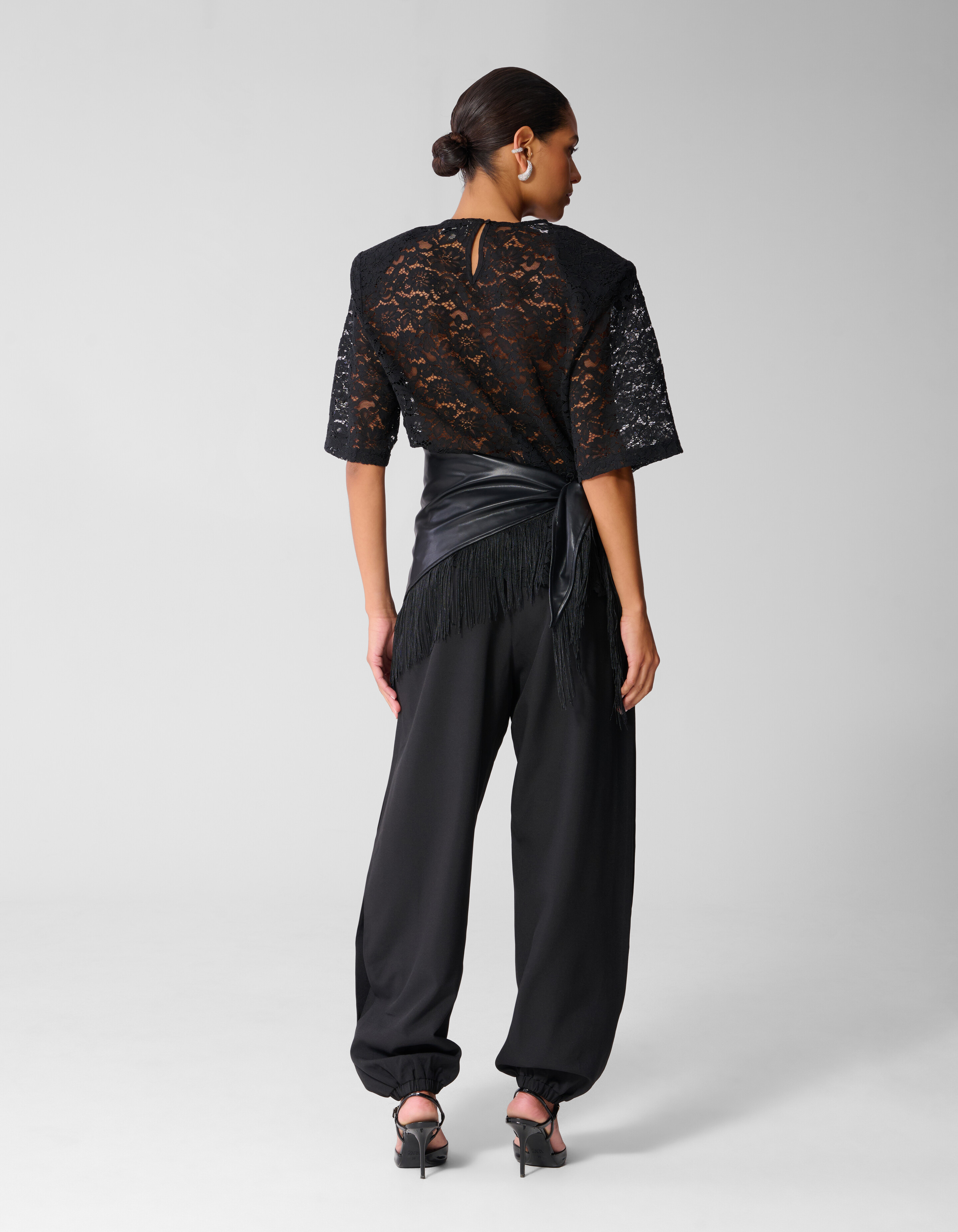 Lace Shoulder Top Schwarz SHOEBY WOMEN